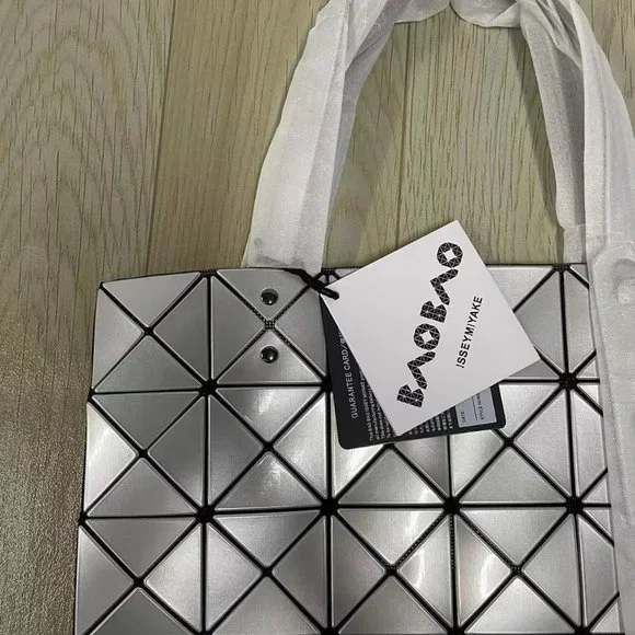 Baobao Issey Miyake Grey Prism Lightweight Shoulder Tote Bag - Picture 4 of 8